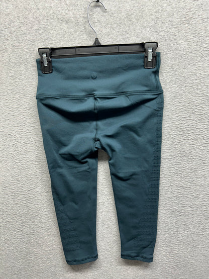 Lululemon Reveal Crop Stripes 17" Size 6 Submarine