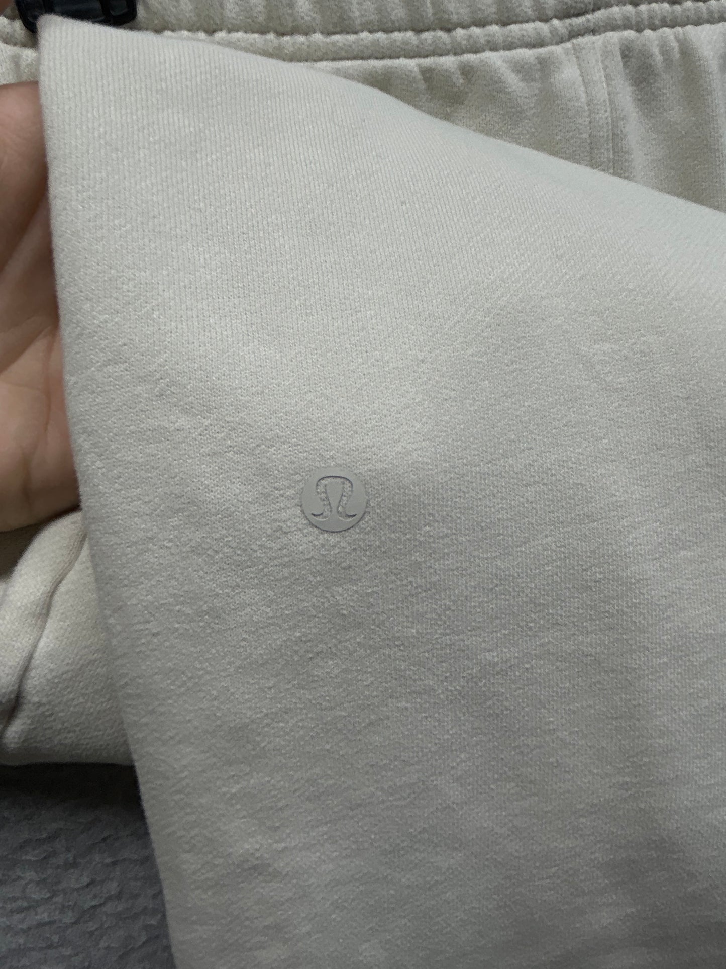 Lululemon Scuba Mid-Rise Oversized Jogger Size Medium / 8 (Square) Bone