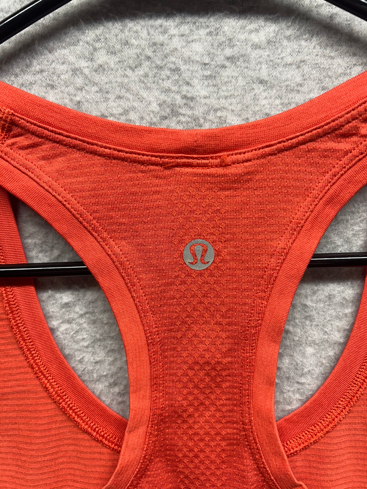 Lululemon Swiftly Tech Racerback Tank Top 2.0 Race Length Size 0 Solar Orange