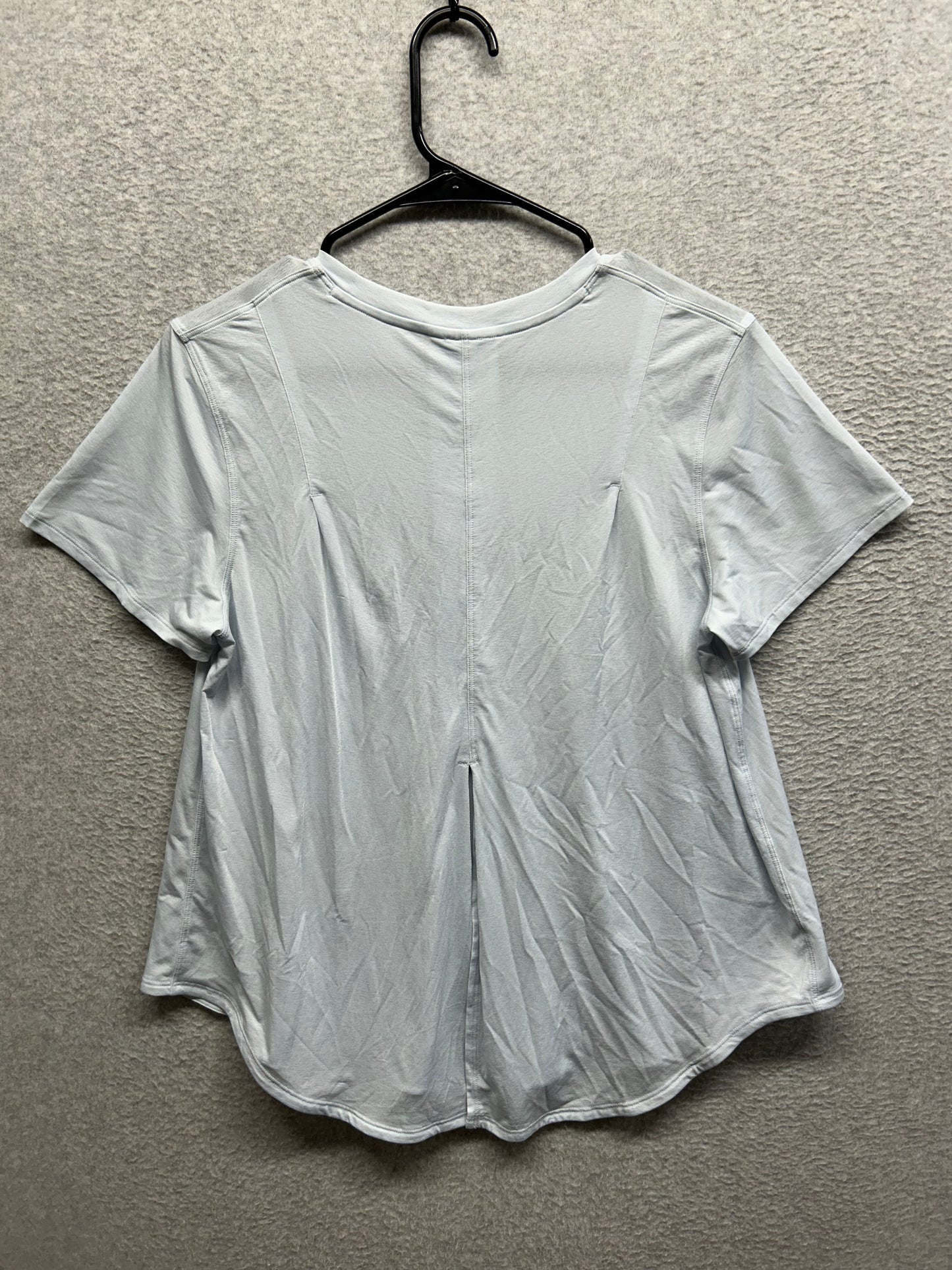 Lululemon Lightweight Split-Back Training T-Shirt Size Small / 4 Starch Blue