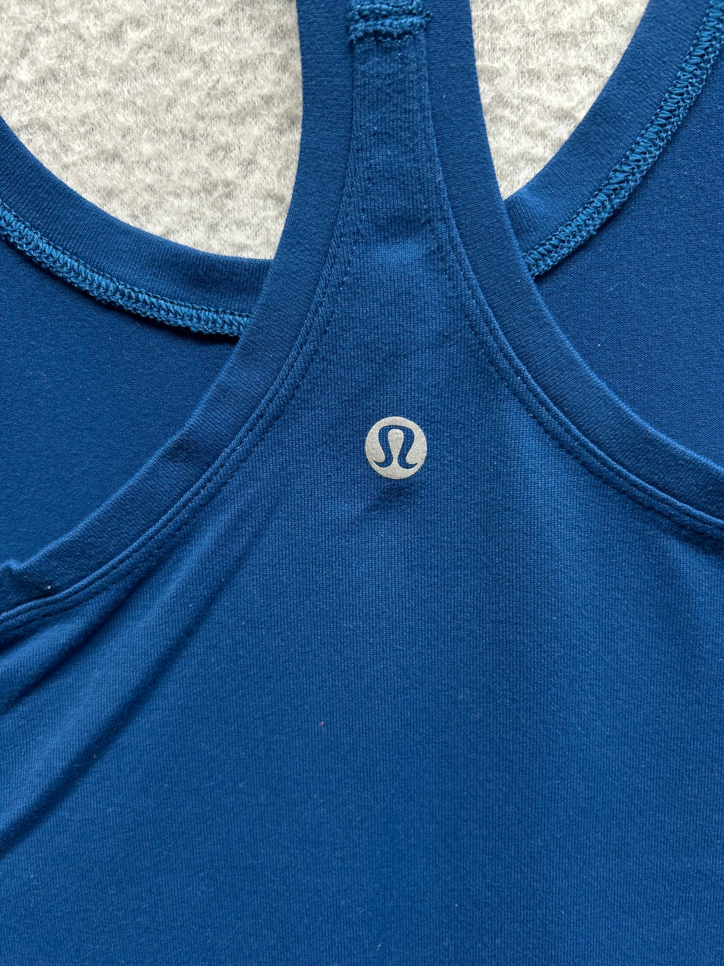 Lululemon Cool Racerback Size 4 Sapphire Blue