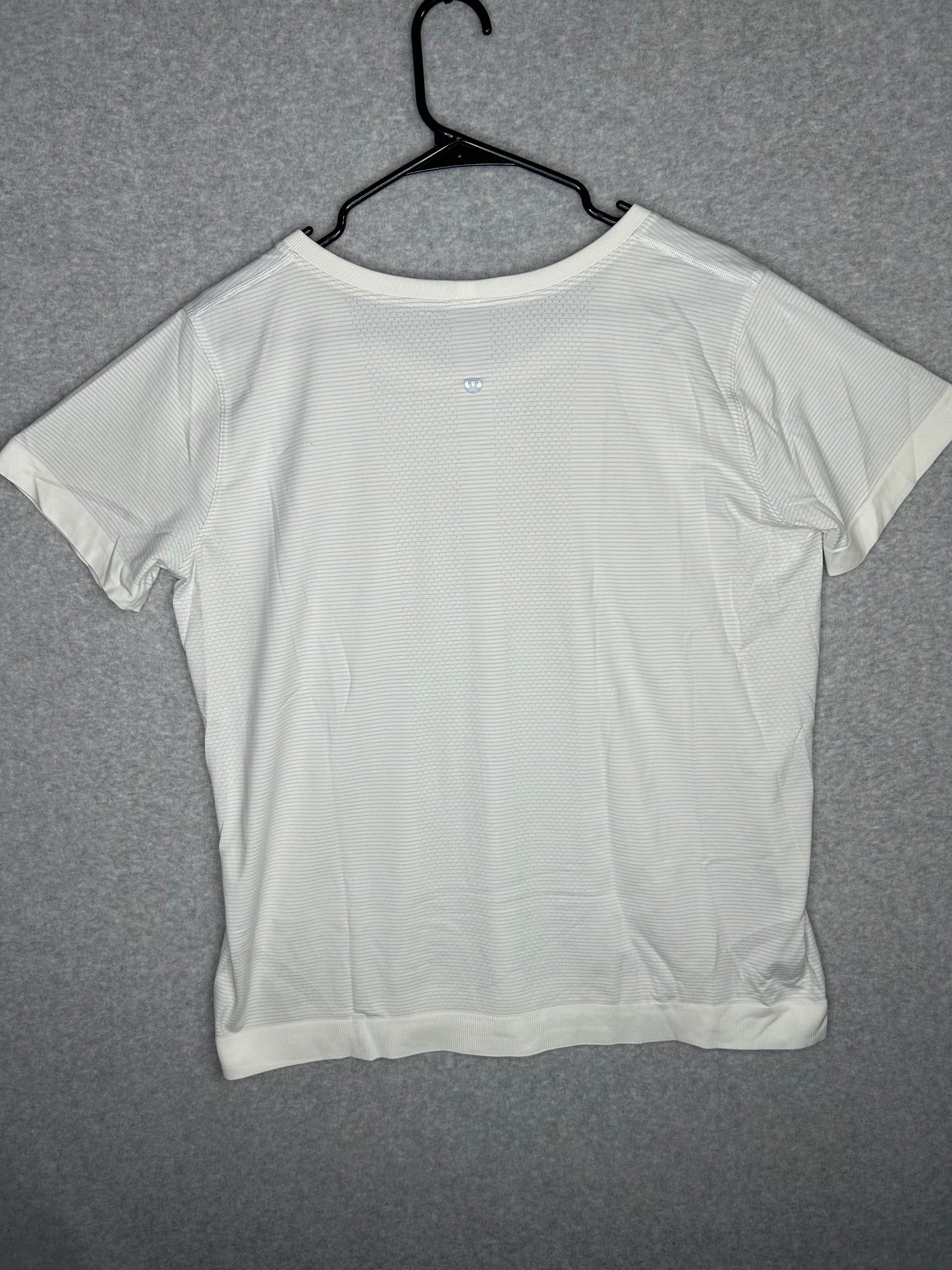 Lululemon Swiftly Tech Short Sleeve Scoop Size 12 Heathered White