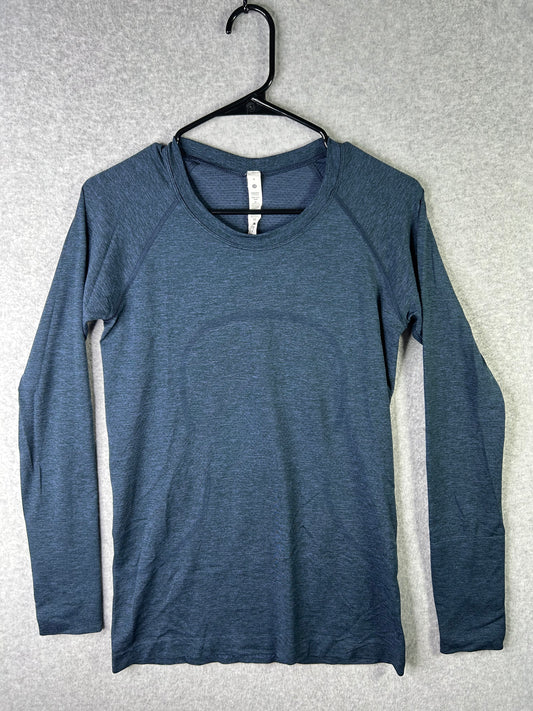 Lululemon Swiftly Tech Long Sleeve Crew Size 8 Black / Sapphire Blue