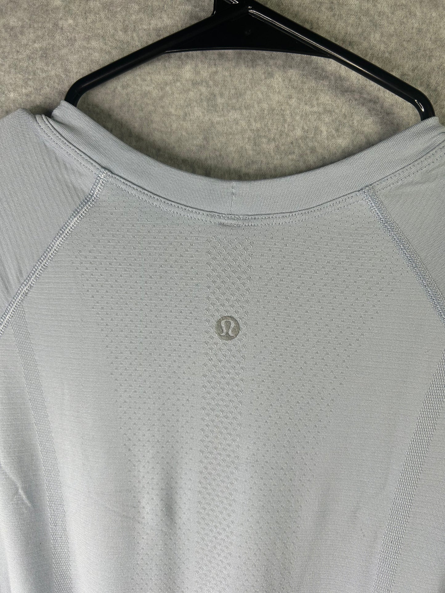 Lululemon Run: Swiftly Tech Short Sleeve Size 12 Caspian Blue