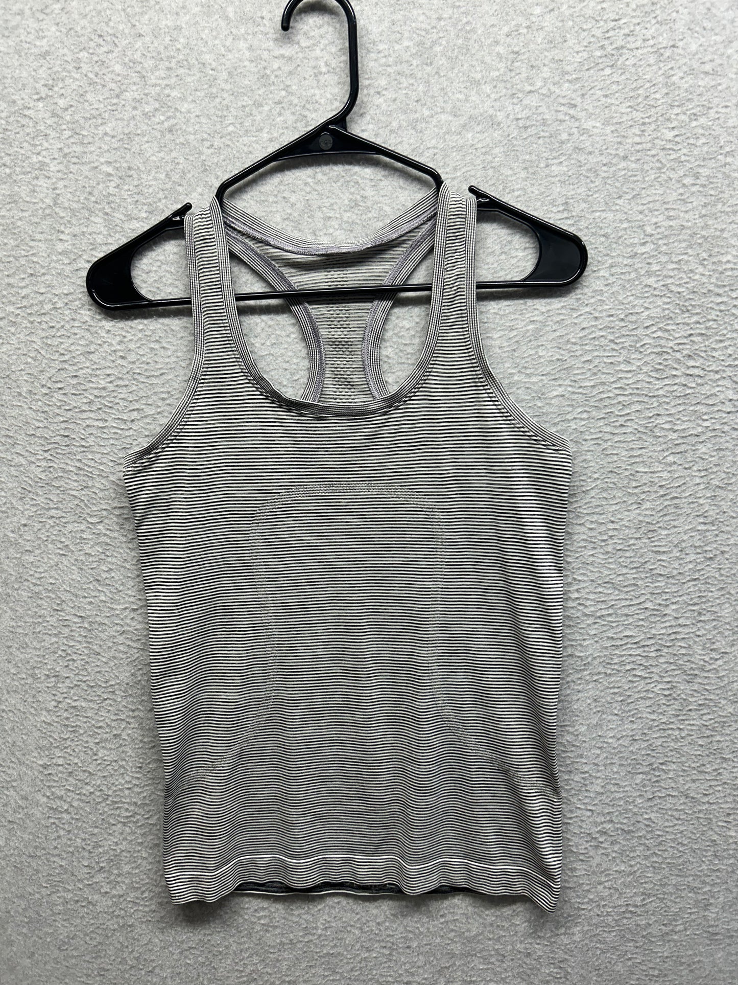 Lululemon Swiftly Tech Racerback Tank Top 2.0 Size 6 Tetra Stripe Asphalt Grey
