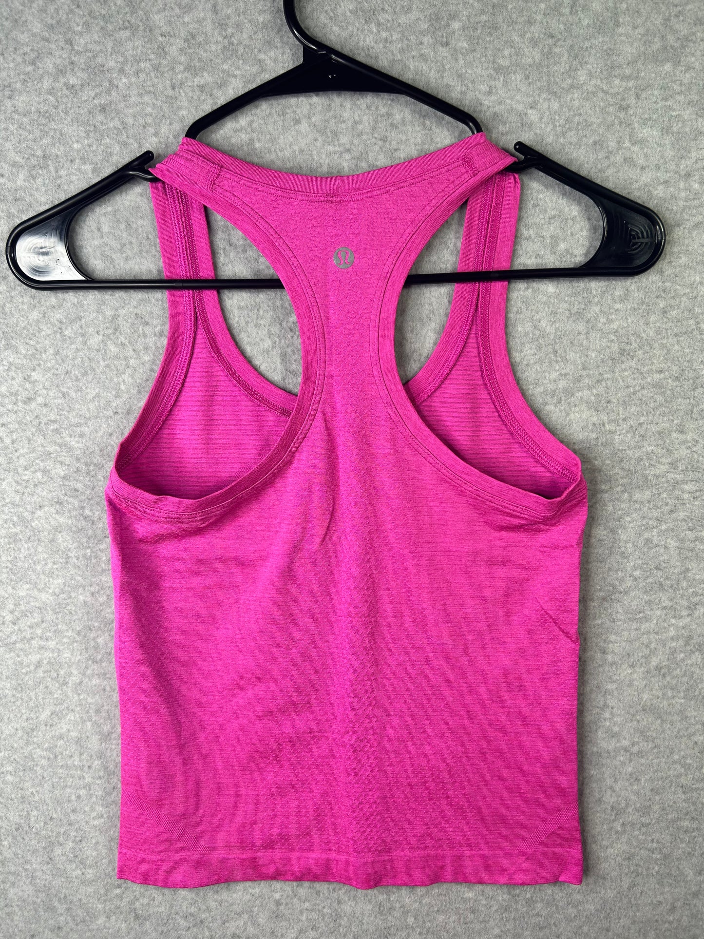 Lululemon Run: Swiftly Racerback Size 2 Paris Pink