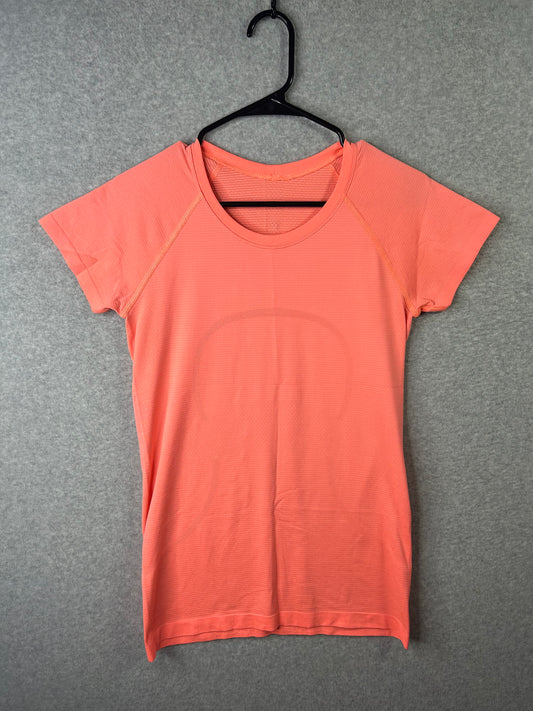 Lululemon Run: Swiftly Tech Short Sleeve Size 8 Heathered Very Light Flare
