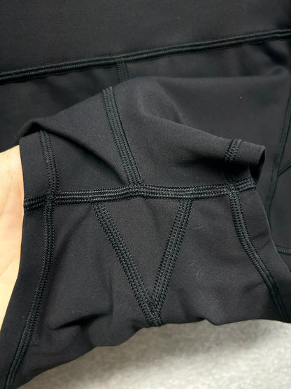 Lululemon In Movement Short 2.5" Size 6 Black