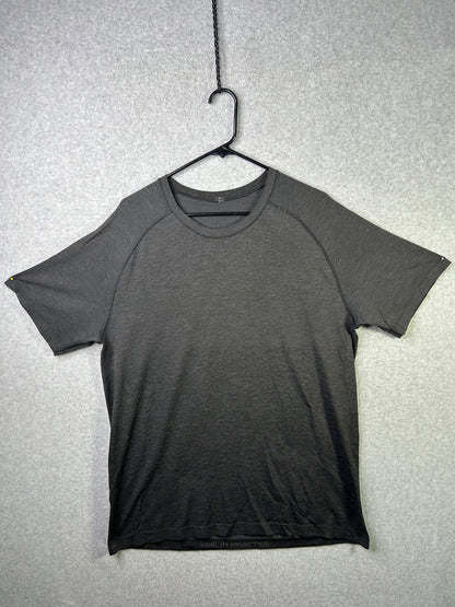 Lululemon Metal Vent Tech Short Sleeve 2.0 Size XL Gray / Black