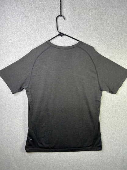 Lululemon Metal Vent Tech Short Sleeve 2.0 Size XL Gray / Black