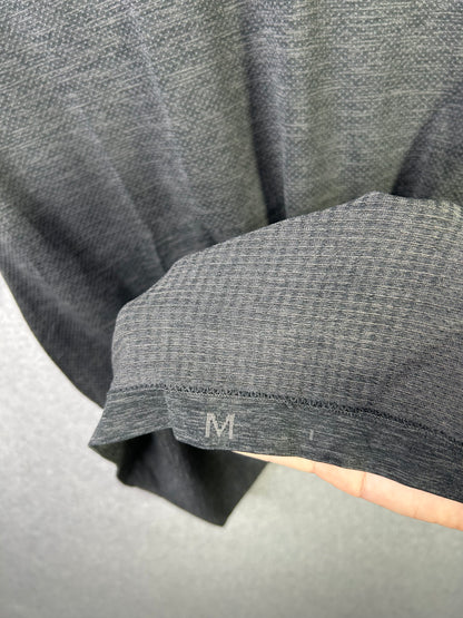 Lululemon Metal Vent Tech Short Sleeve 2.0 Size Medium Gray / Black