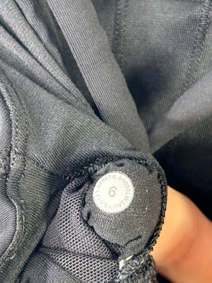 Lululemon Energy Bra Long Line Size 6 Black