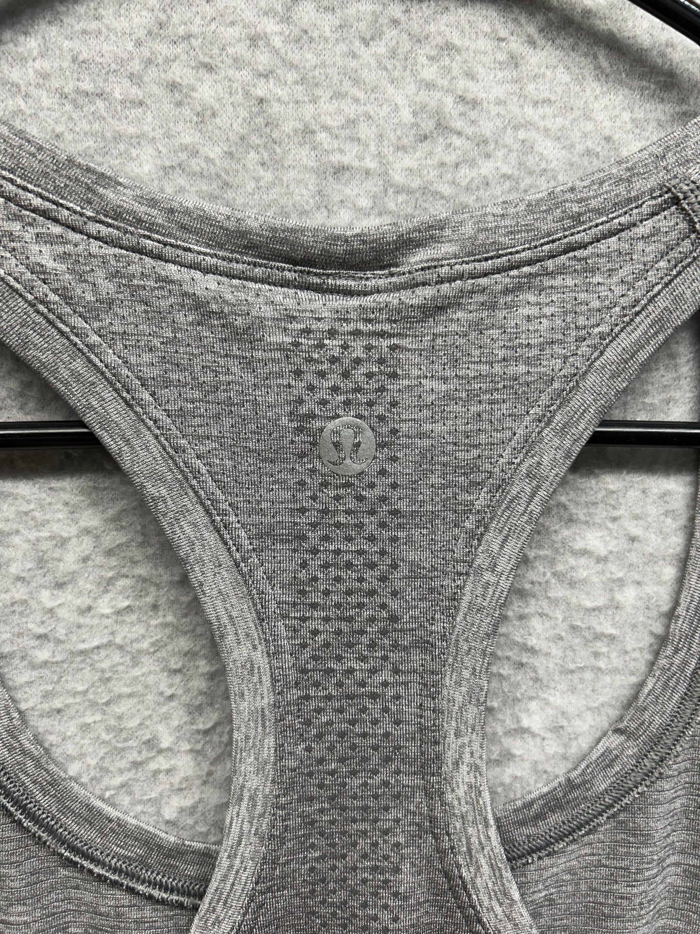 Lululemon Swiftly Tech Racerback 2.0 Race Length Size 8 Graphite Grey