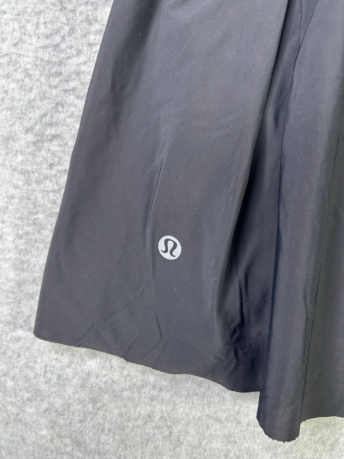 Lululemon Lost In Pace Skirt Size 6 Black