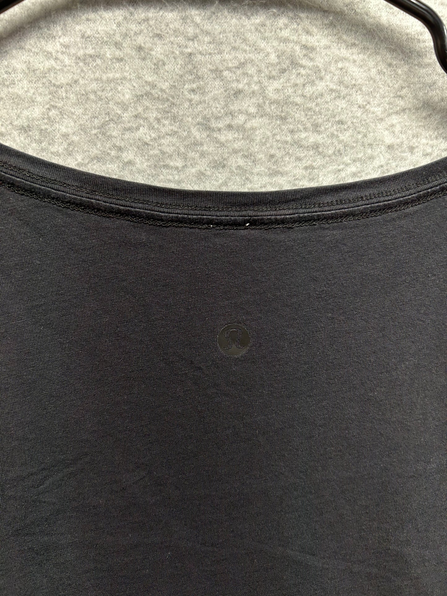 Lululemon Love Tee Short Sleeve Crew Size 8 Black
