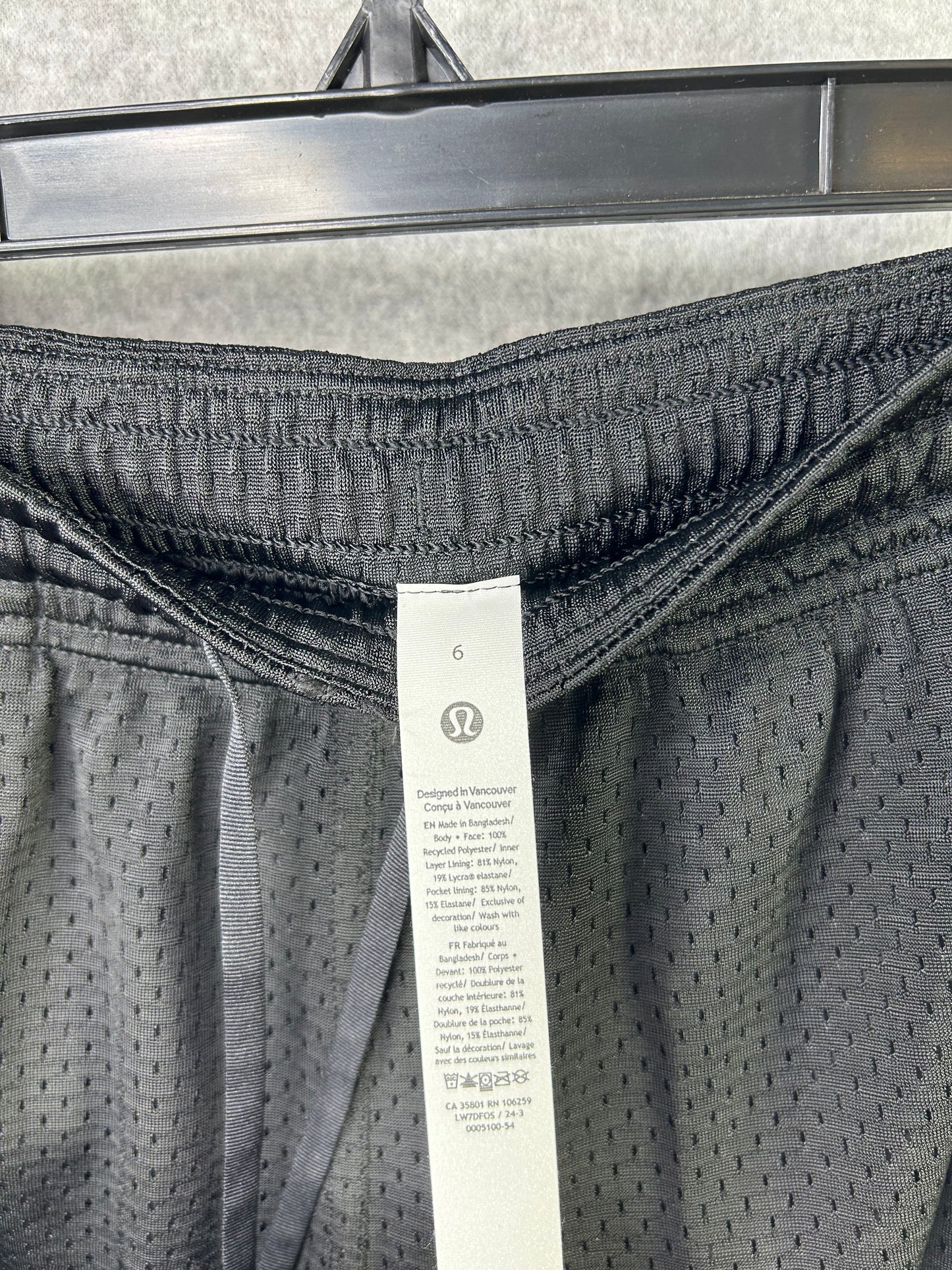 Lululemon Relaxed-Fit Mesh Training Short 8" Size 6 Black