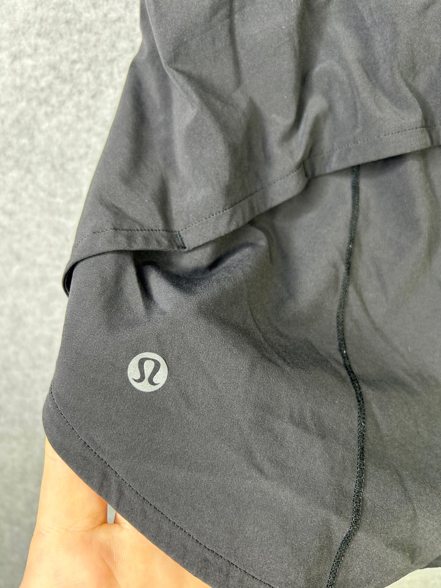 Lululemon Speed Up Short Long High-Rise 4" Size 8 Black