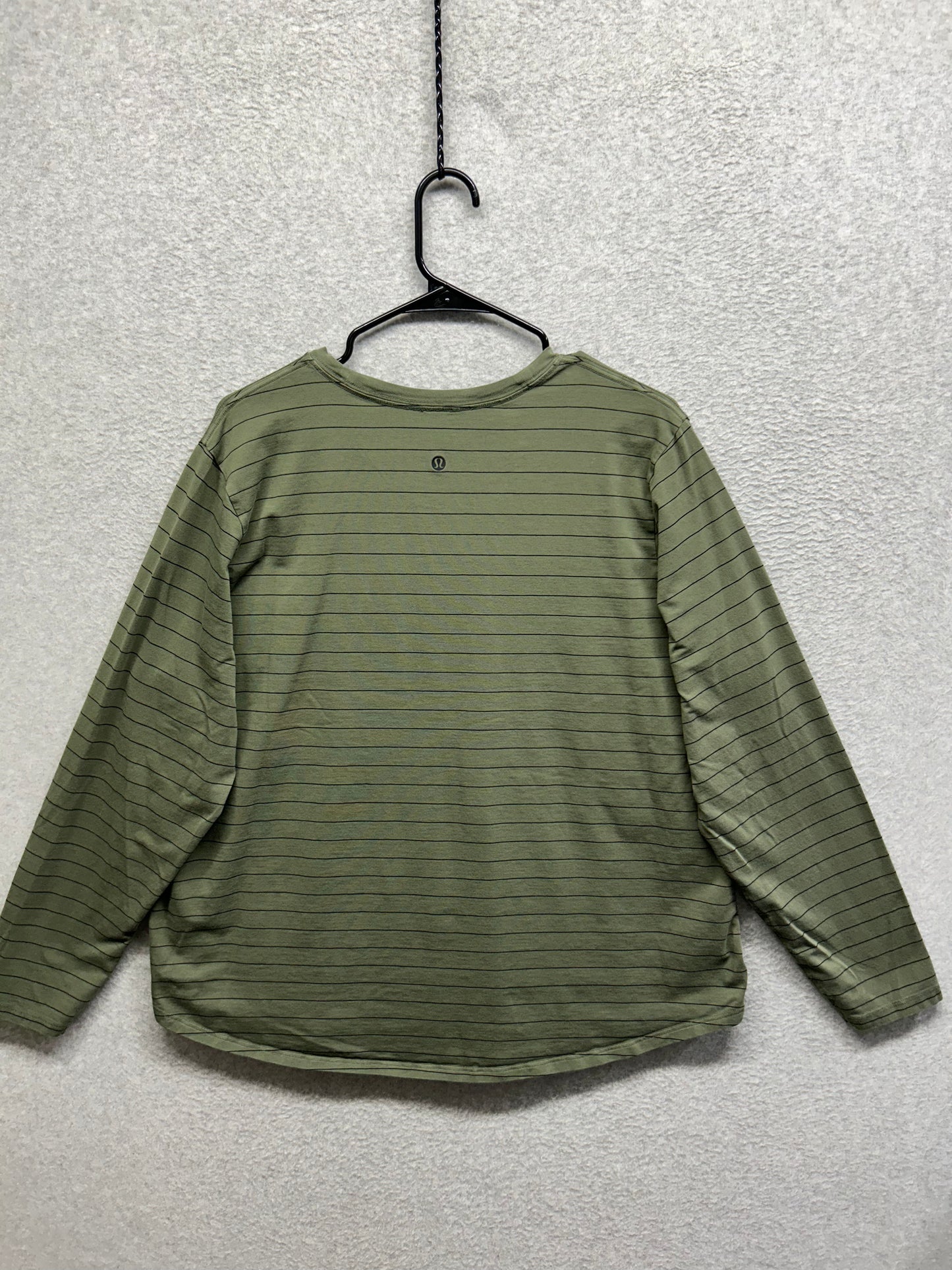 Lululemon Long Sleeve Shirt Size 14+ Green Striped