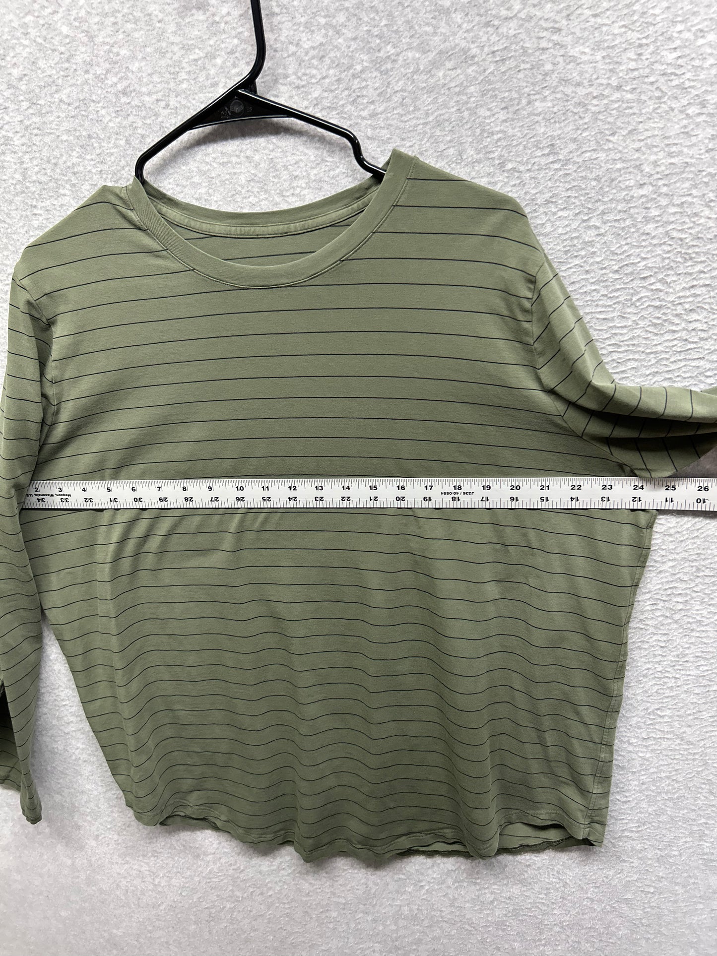 Lululemon Long Sleeve Shirt Size 14+ Green Striped