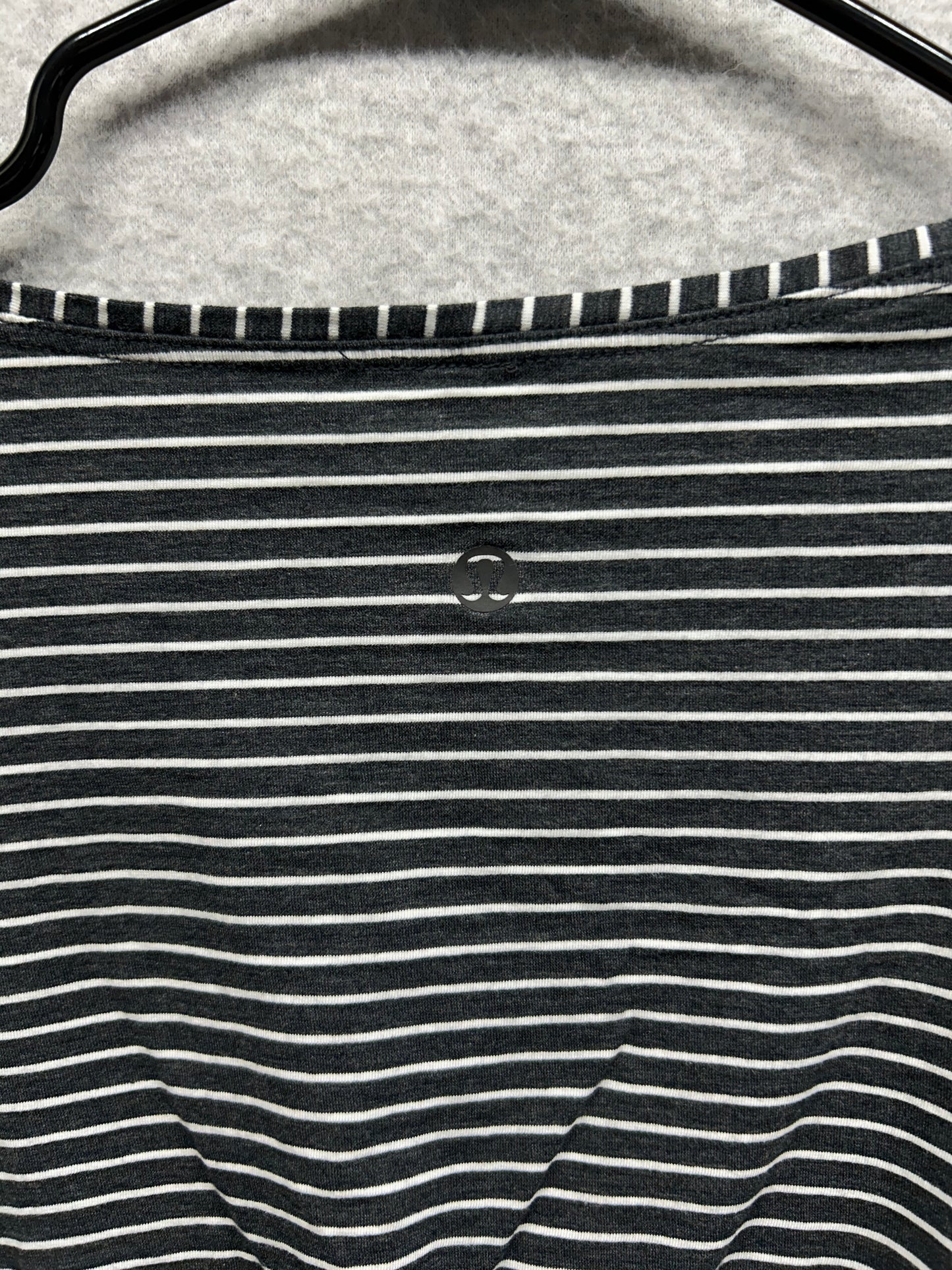 Lululemon Back In Action Long Sleeve Shirt Size 6? Yachtie Stripe Black Chrome