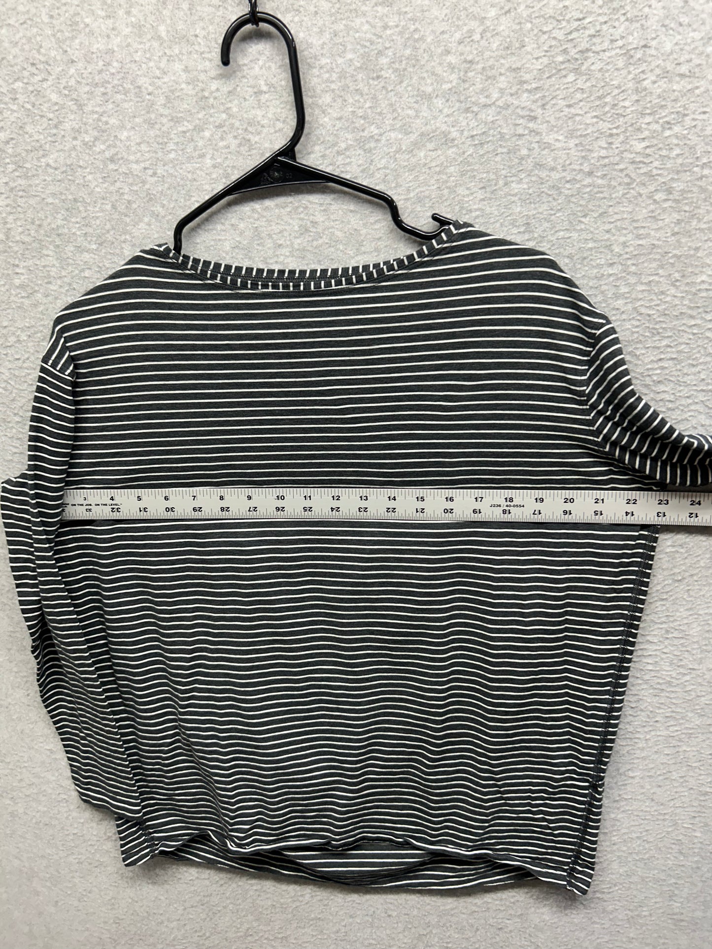 Lululemon Back In Action Long Sleeve Shirt Size 6? Yachtie Stripe Black Chrome