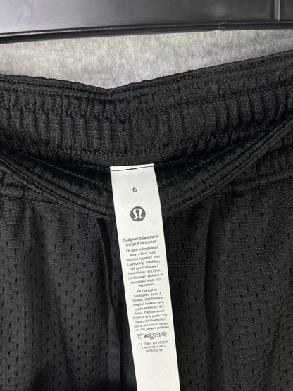 Lululemon Relaxed-Fit Mesh Training Short 8" Size 6 Black