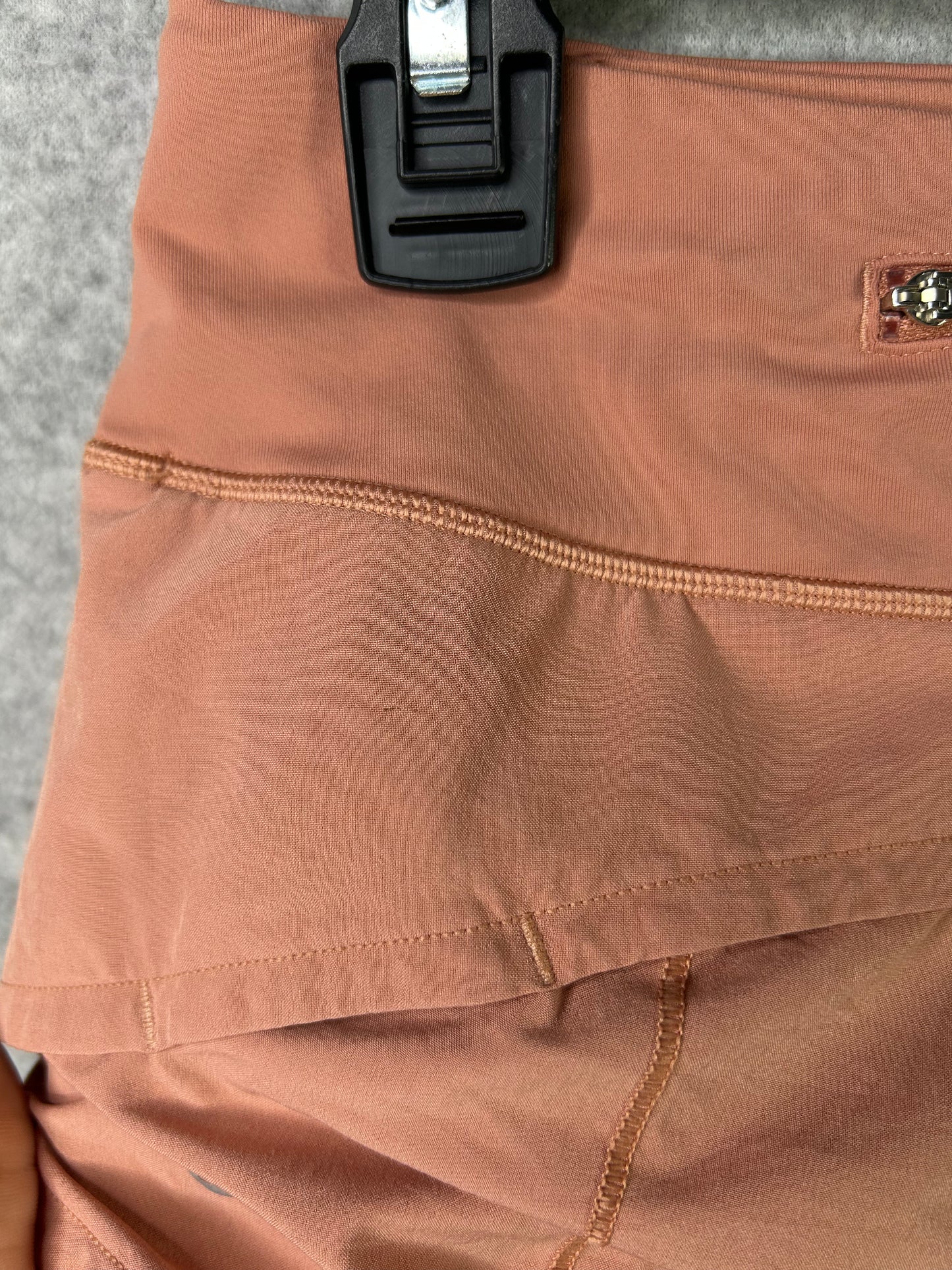 Lululemon Speed Up Low-Rise Short 2.5" Size 4 Pink Savannah