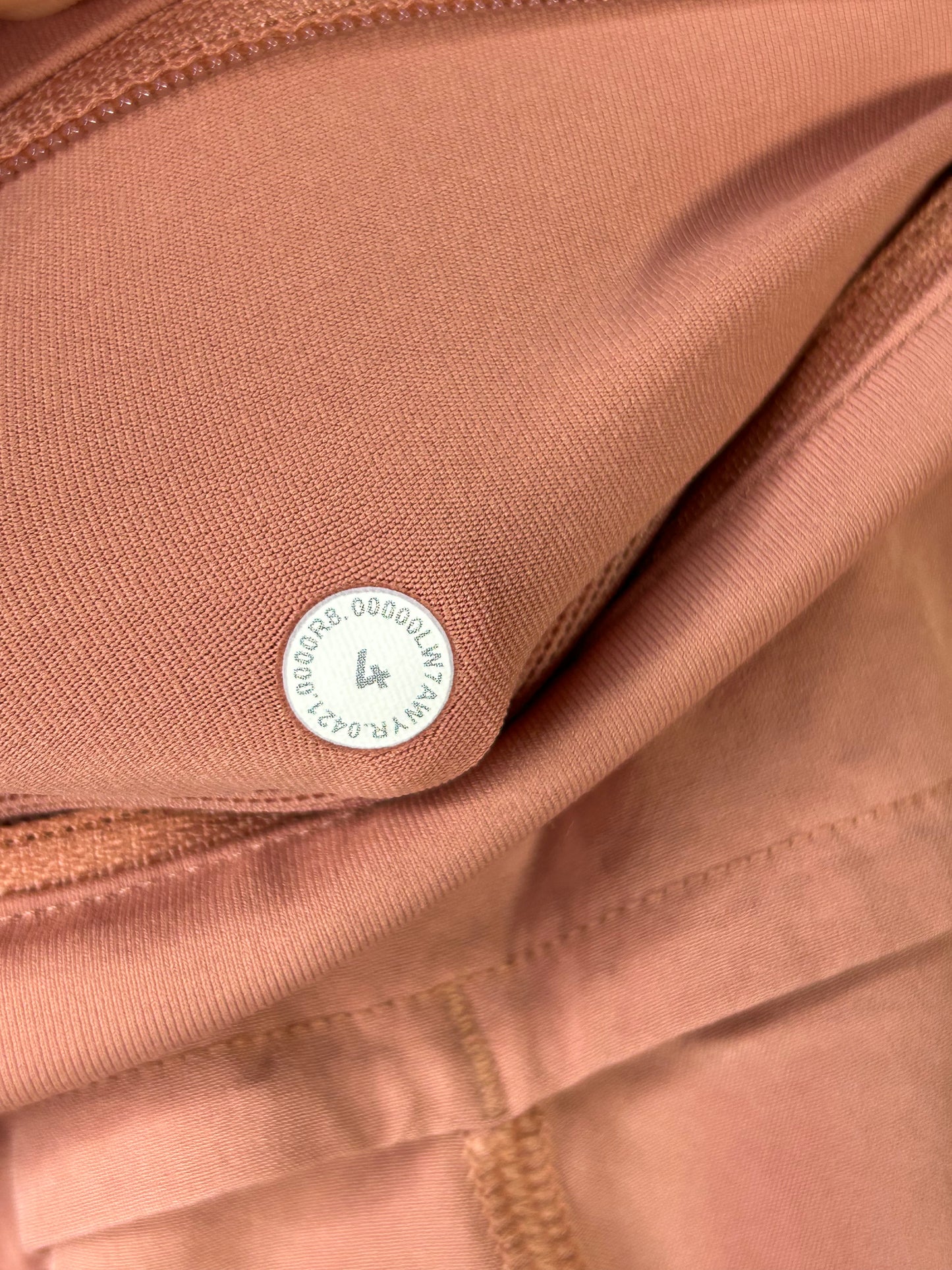 Lululemon Speed Up Low-Rise Short 2.5" Size 4 Pink Savannah