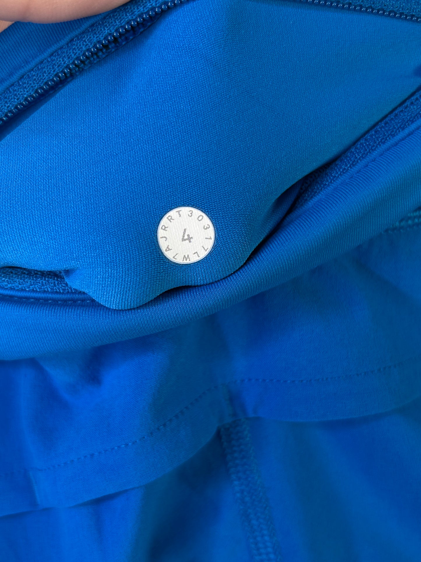 Lululemon Speed Up Short 2.5" Size 4 Blazer Blue