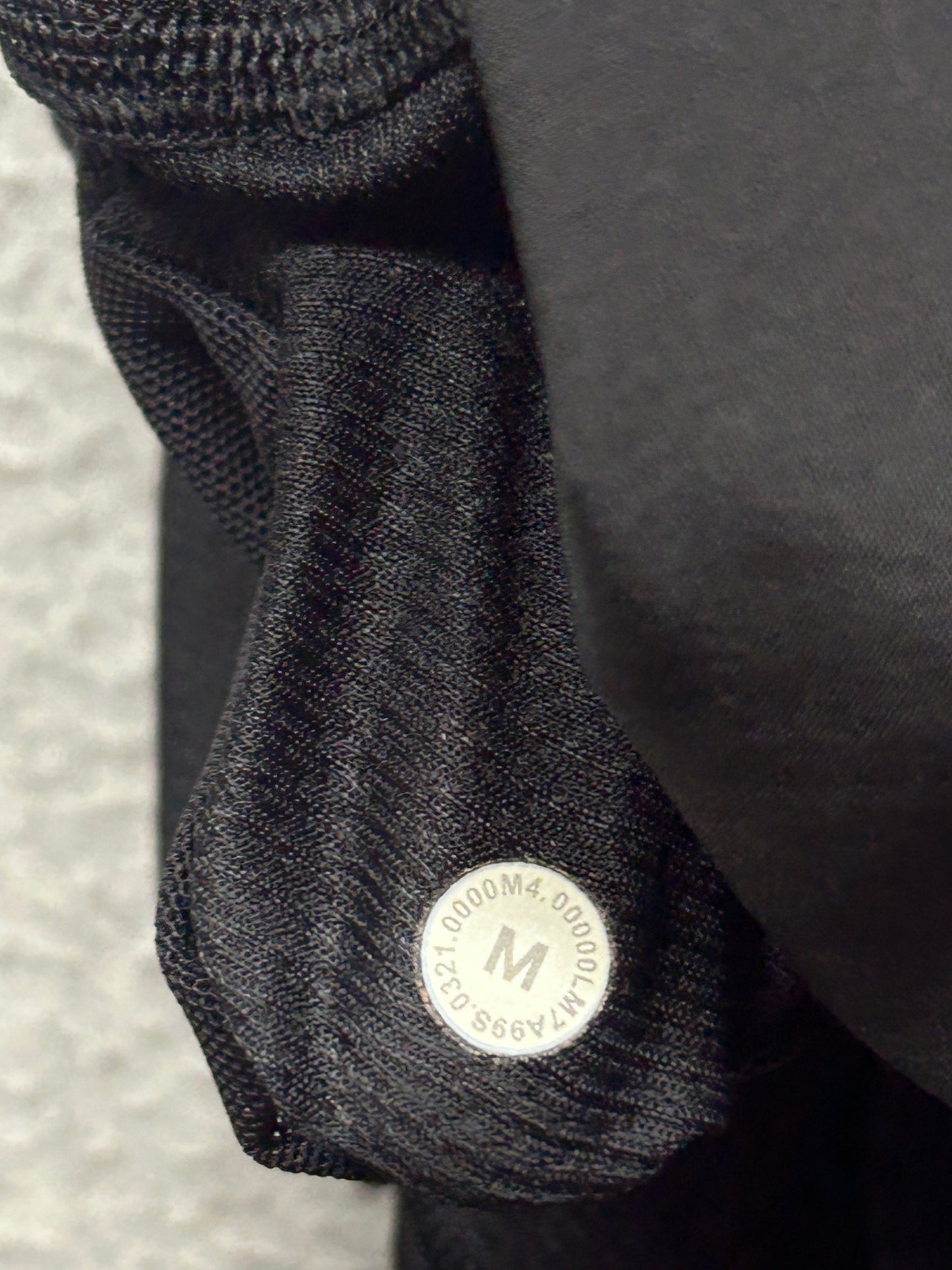 Lululemon Surge Short 6" Size Medium Black
