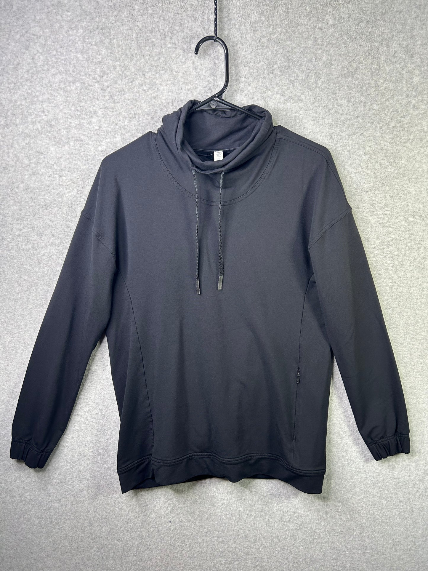 Lululemon Twisted & Tucked Long Sleeve Size 6 Black