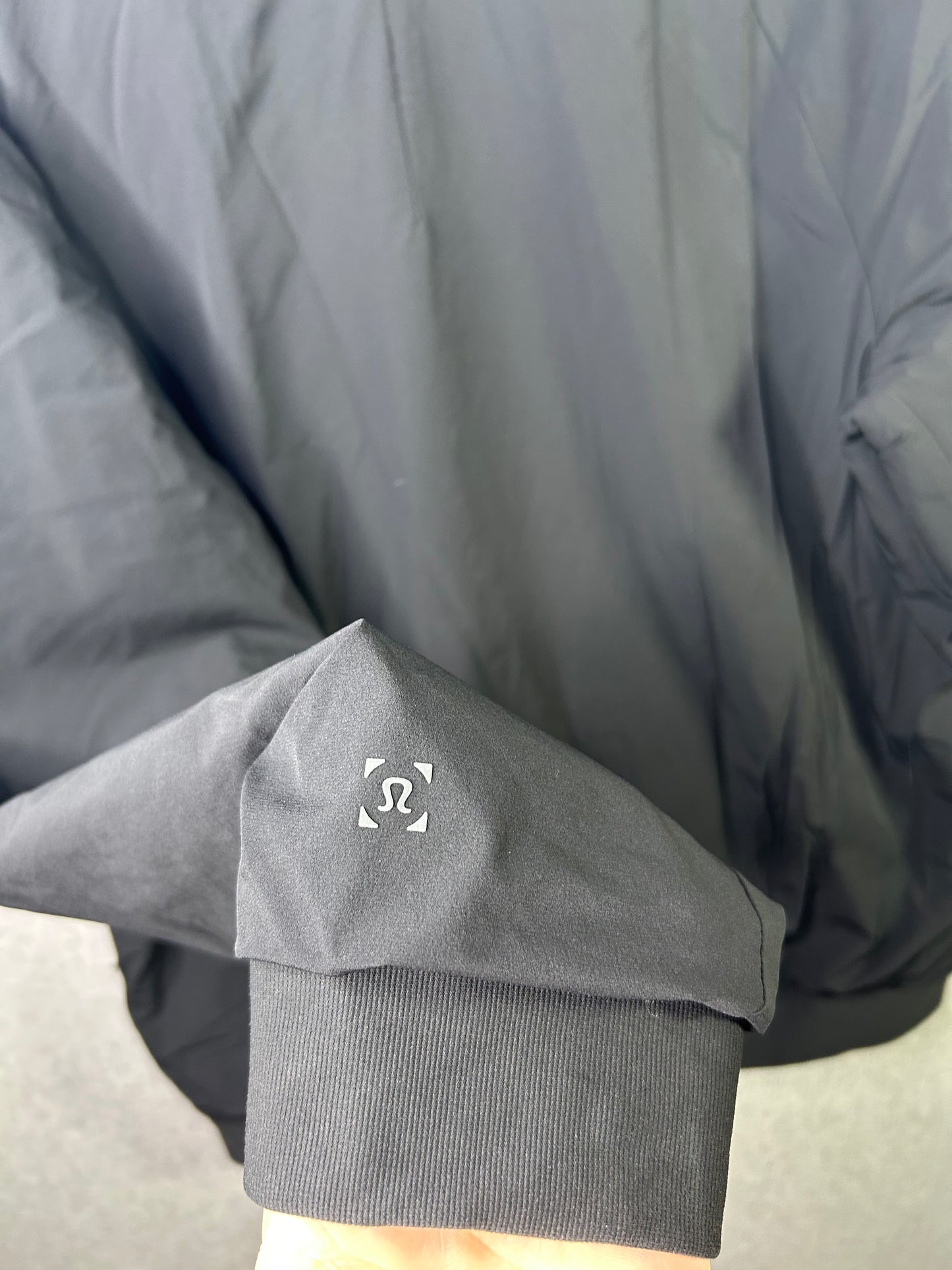 Lululemon Switch Over Bomber Size Large Black
