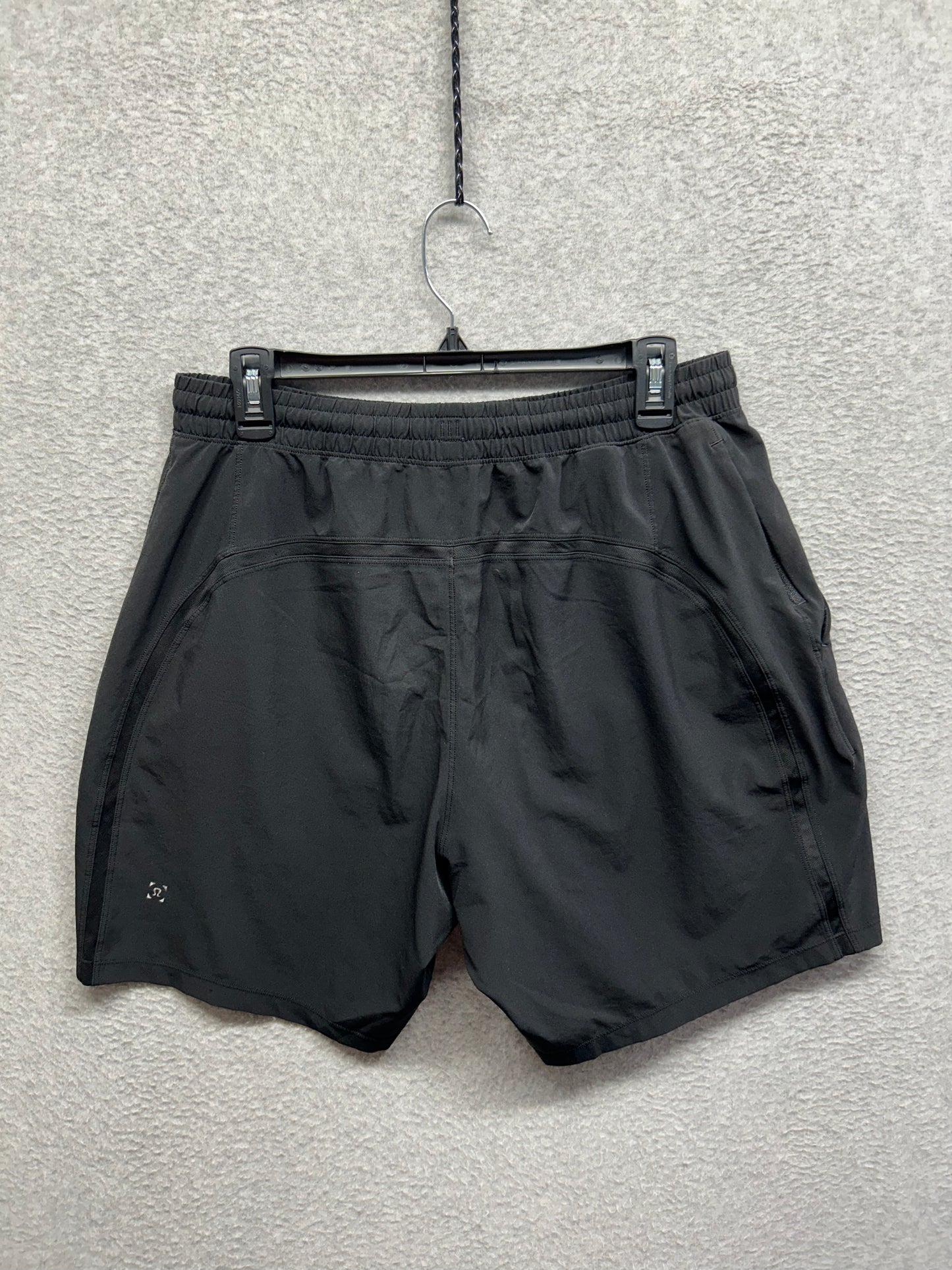 Lululemon Pace Breaker Short 7" Linerless Size Large Black