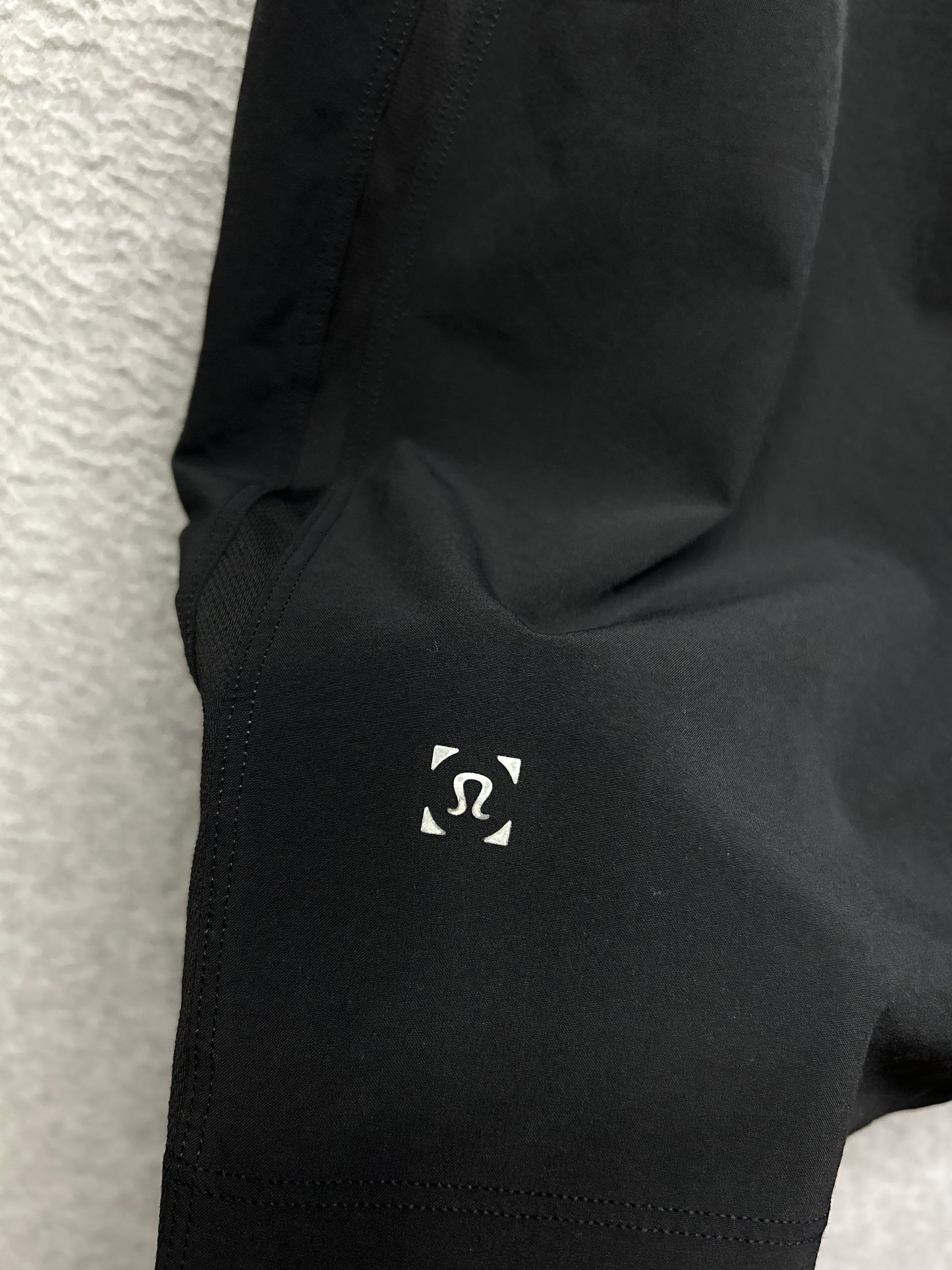 Lululemon Pace Breaker Short 7" Linerless Size Large Black