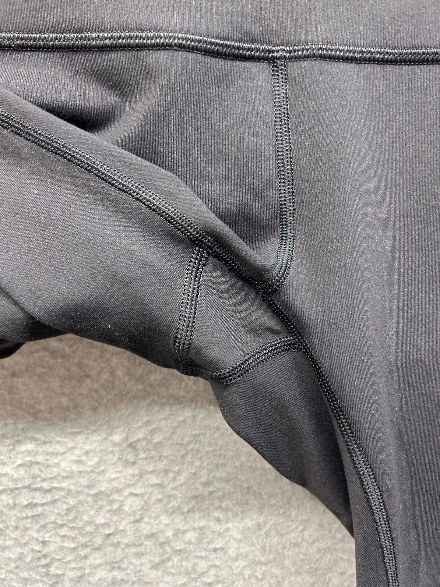 Lululemon Wunder Under Crop Hi-Rise Luon 21" Size 4 Black