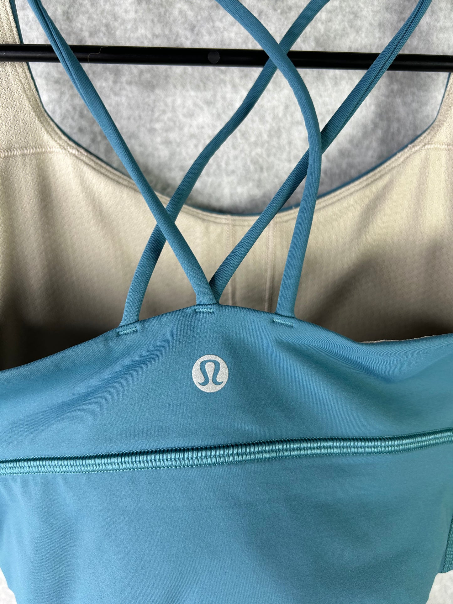 Lululemon Free To Be Bra Long Line Size 4 Desert Teal
