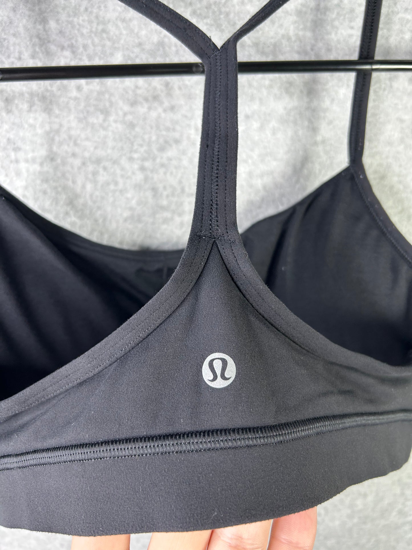 Lululemon Flow Y Bra Nulu Size 8 Cup Black