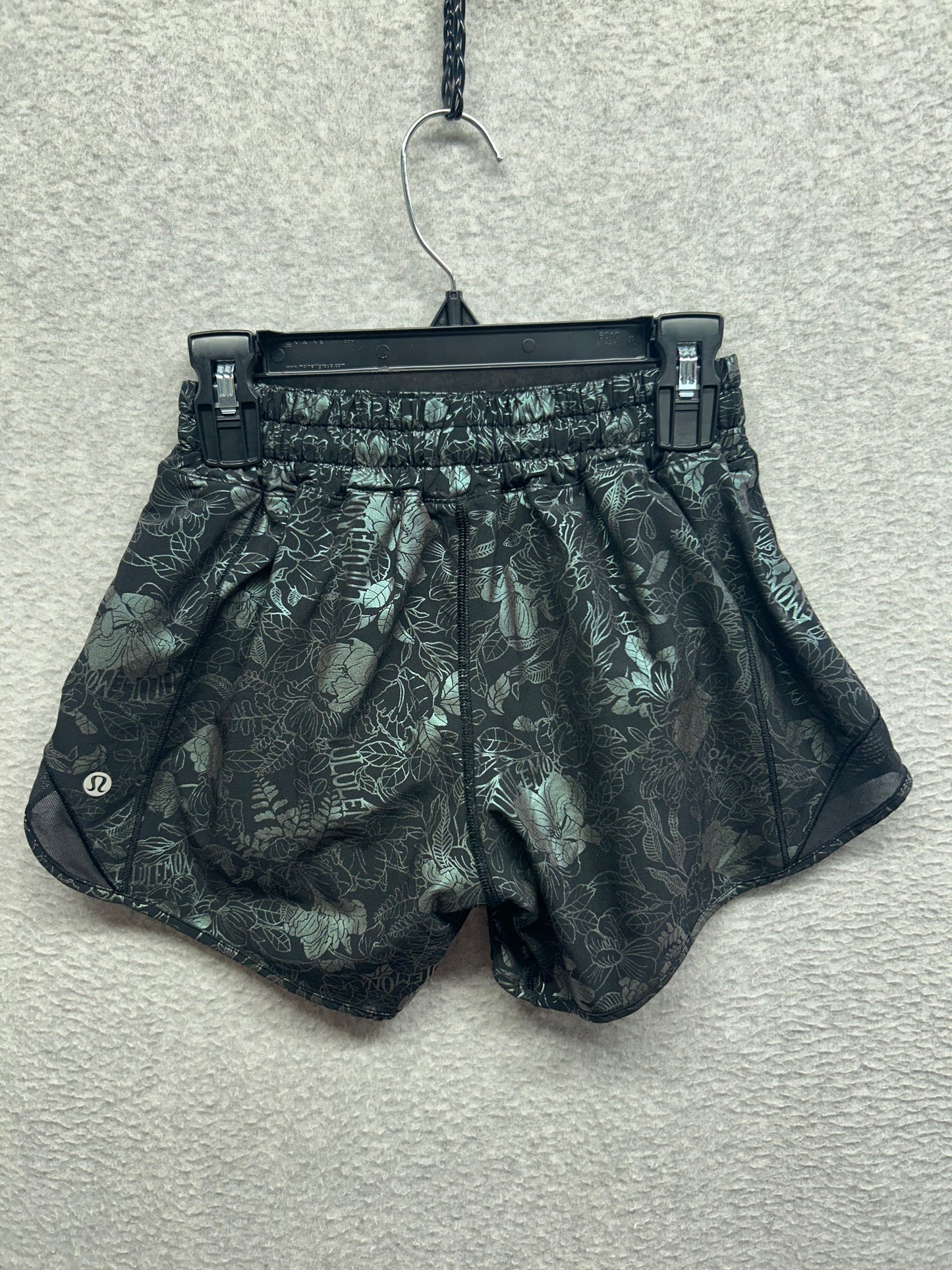 Lululemon Hotty Hot Low-Rise Lined Short 4" Size 2 Logo Flourish Black Iridescent Foil