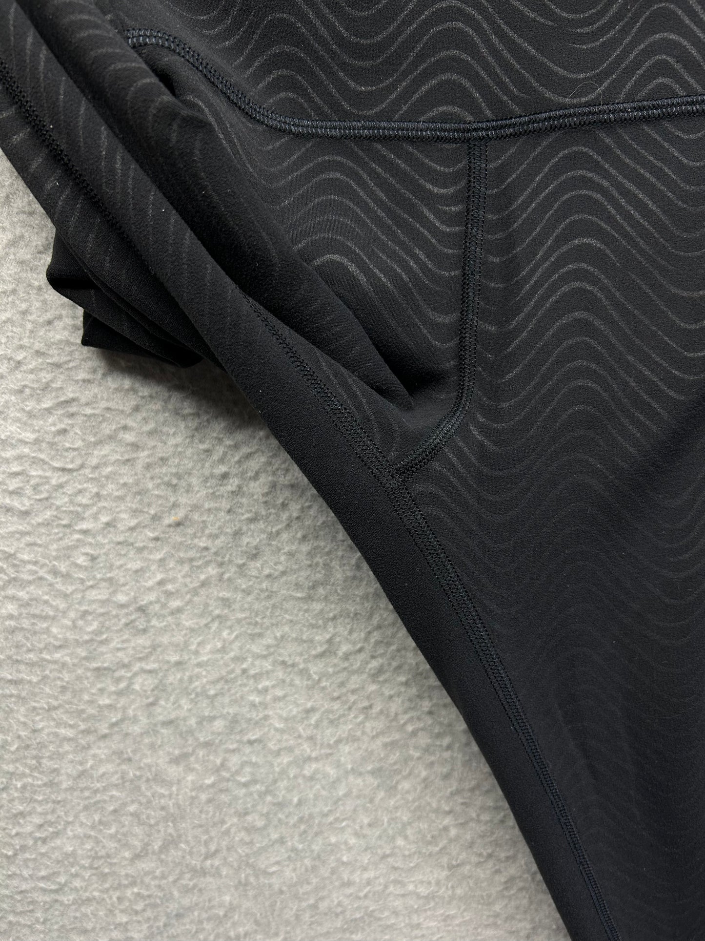 Lululemon Align High-Rise Pant 25" Size 6 Aqueous Emboss Black