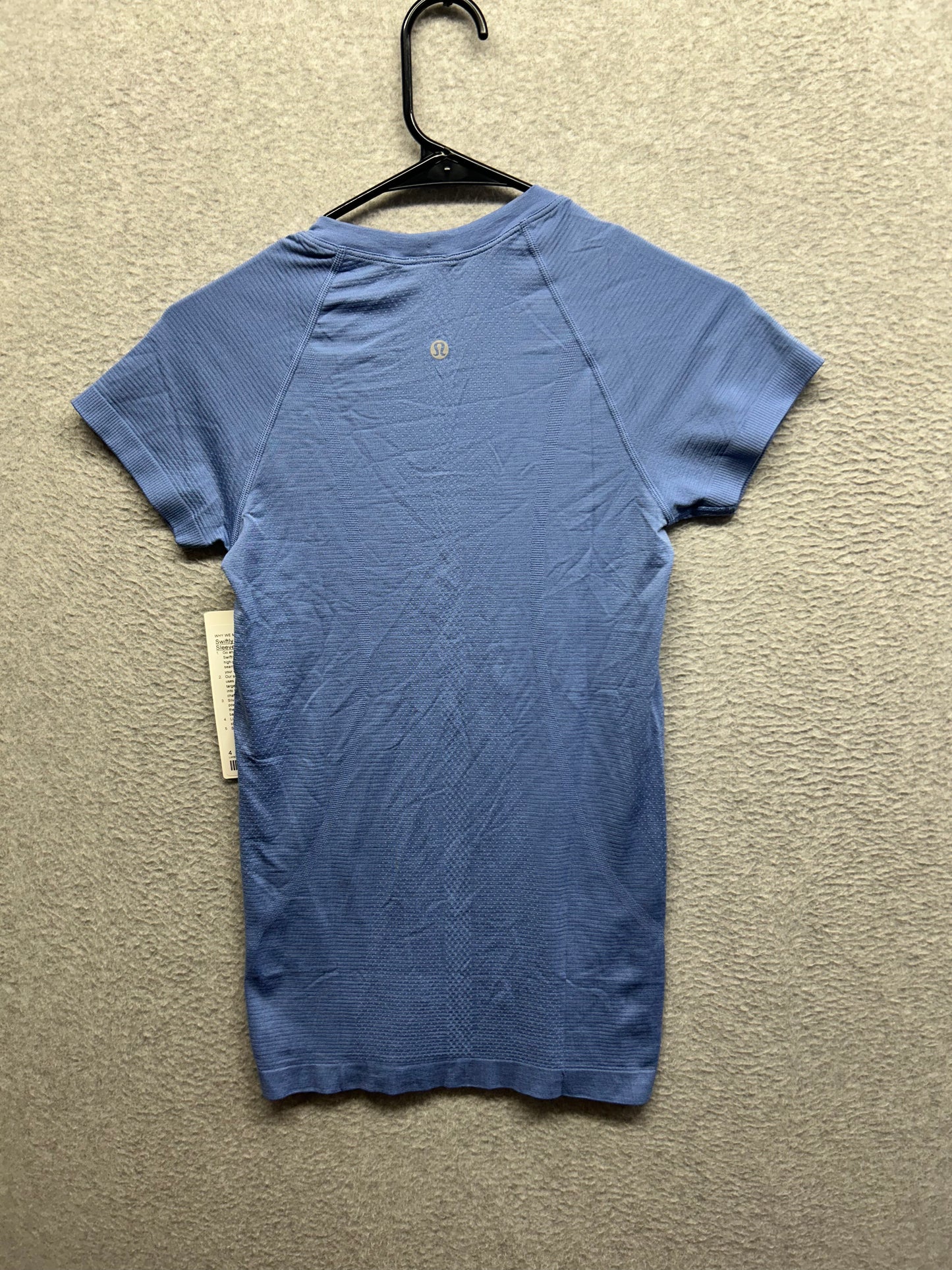 Lululemon Swiftly Tech Short-Sleeve Shirt 2.0 Size 4 Prep Blue