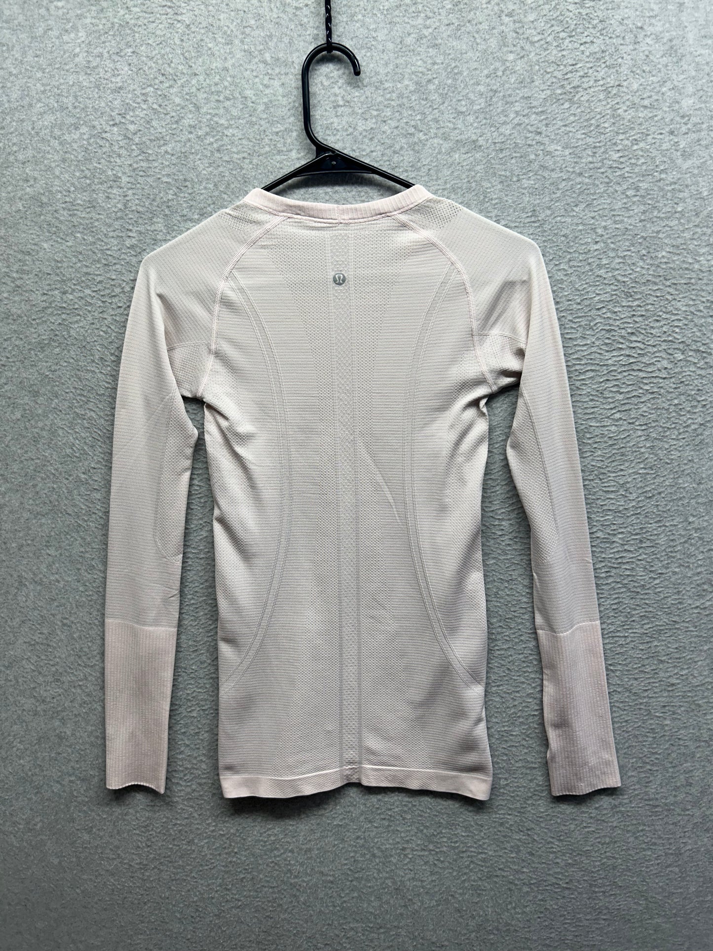 Lululemon Run: Swiftly Tech Long Sleeve Size 4 Pink