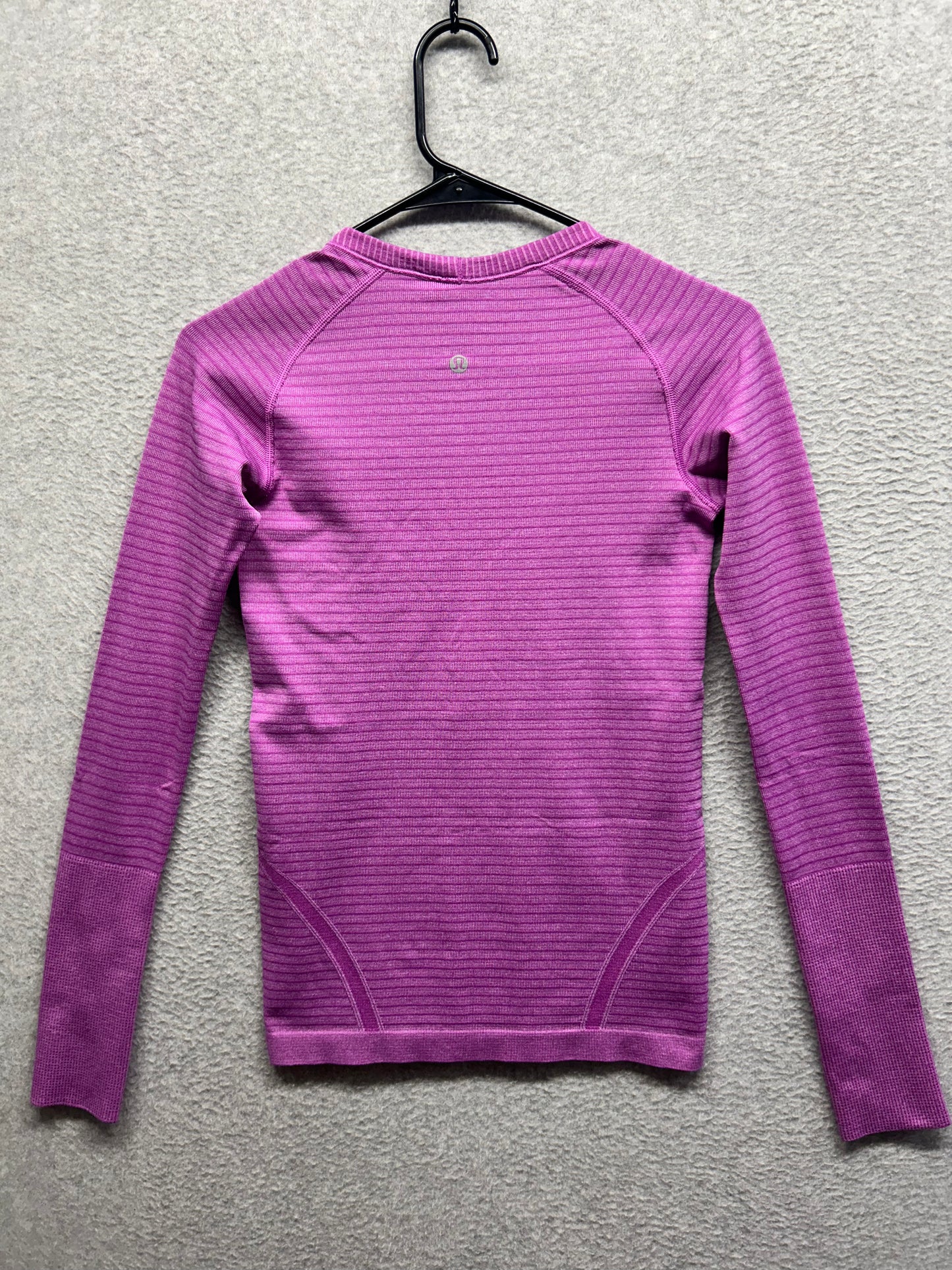 Lululemon Swiftly Tech Long Sleeve Crew Size 4 Heathered Ultra Violet