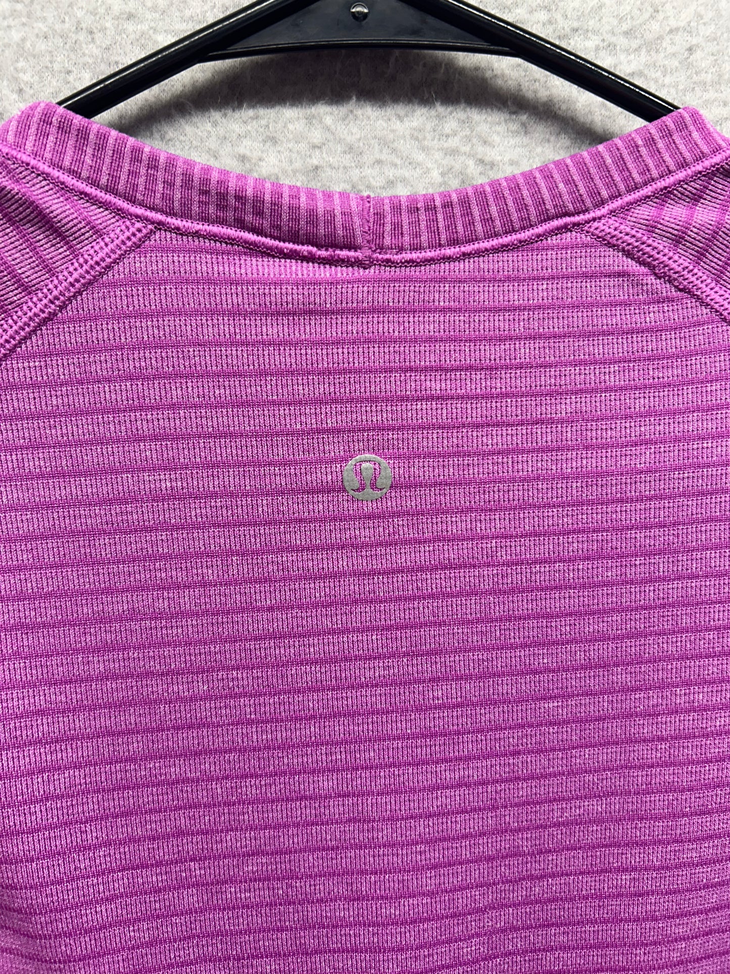 Lululemon Swiftly Tech Long Sleeve Crew Size 4 Heathered Ultra Violet