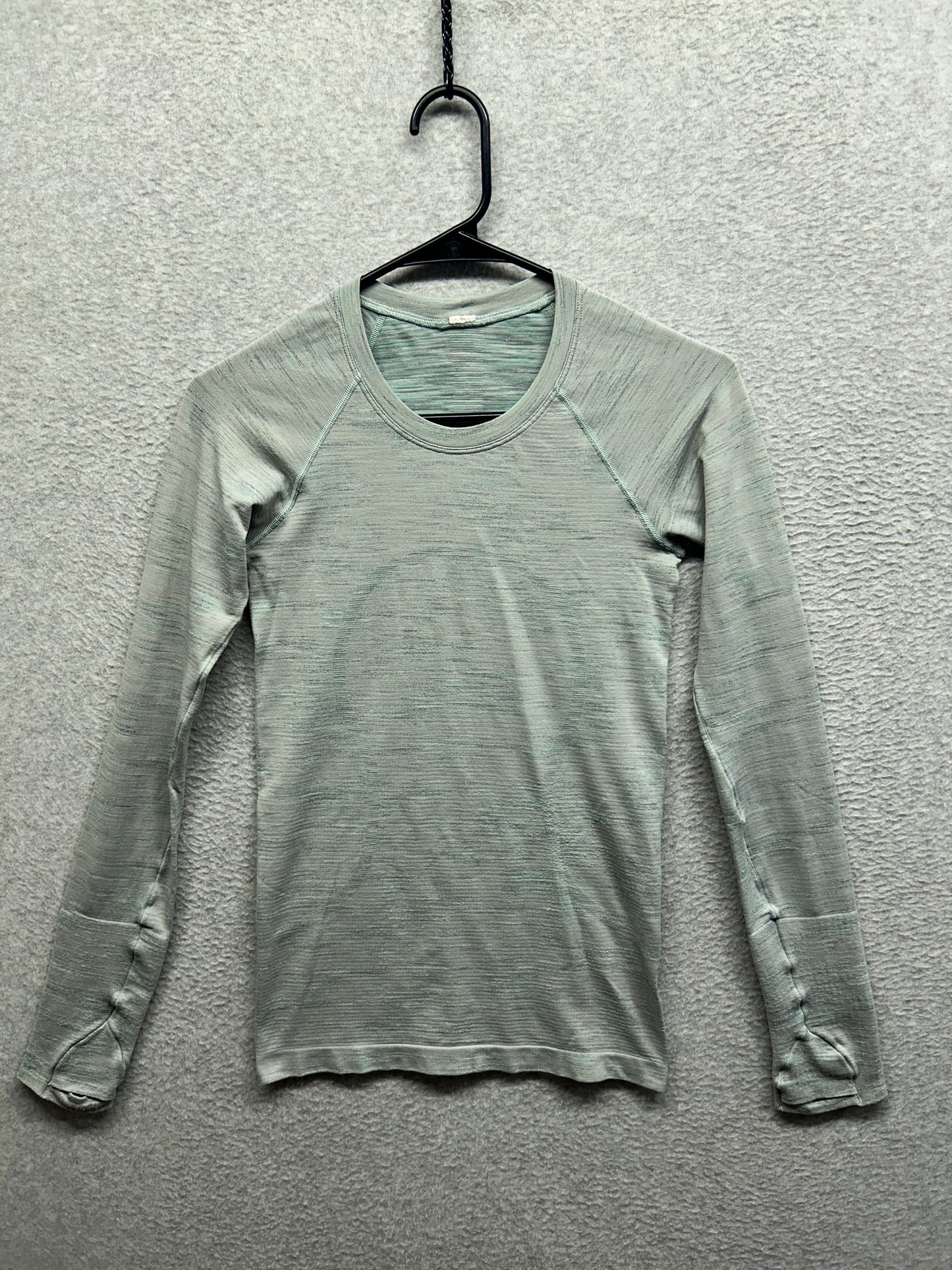 Lululemon Swiftly Tech Long Sleeve Crew Size 4 Heathered Multi Gray
