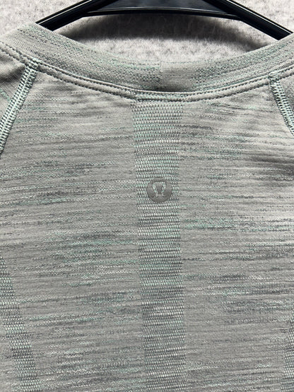 Lululemon Swiftly Tech Long Sleeve Crew Size 4 Heathered Multi Gray
