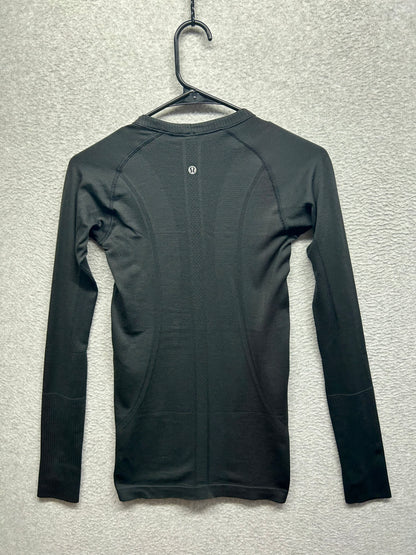Lululemon Swiftly Tech Long Sleeve Crew Size 4 Black