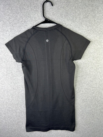 Lululemon Swiftly Tech Short Sleeve Crew Size 4 Black