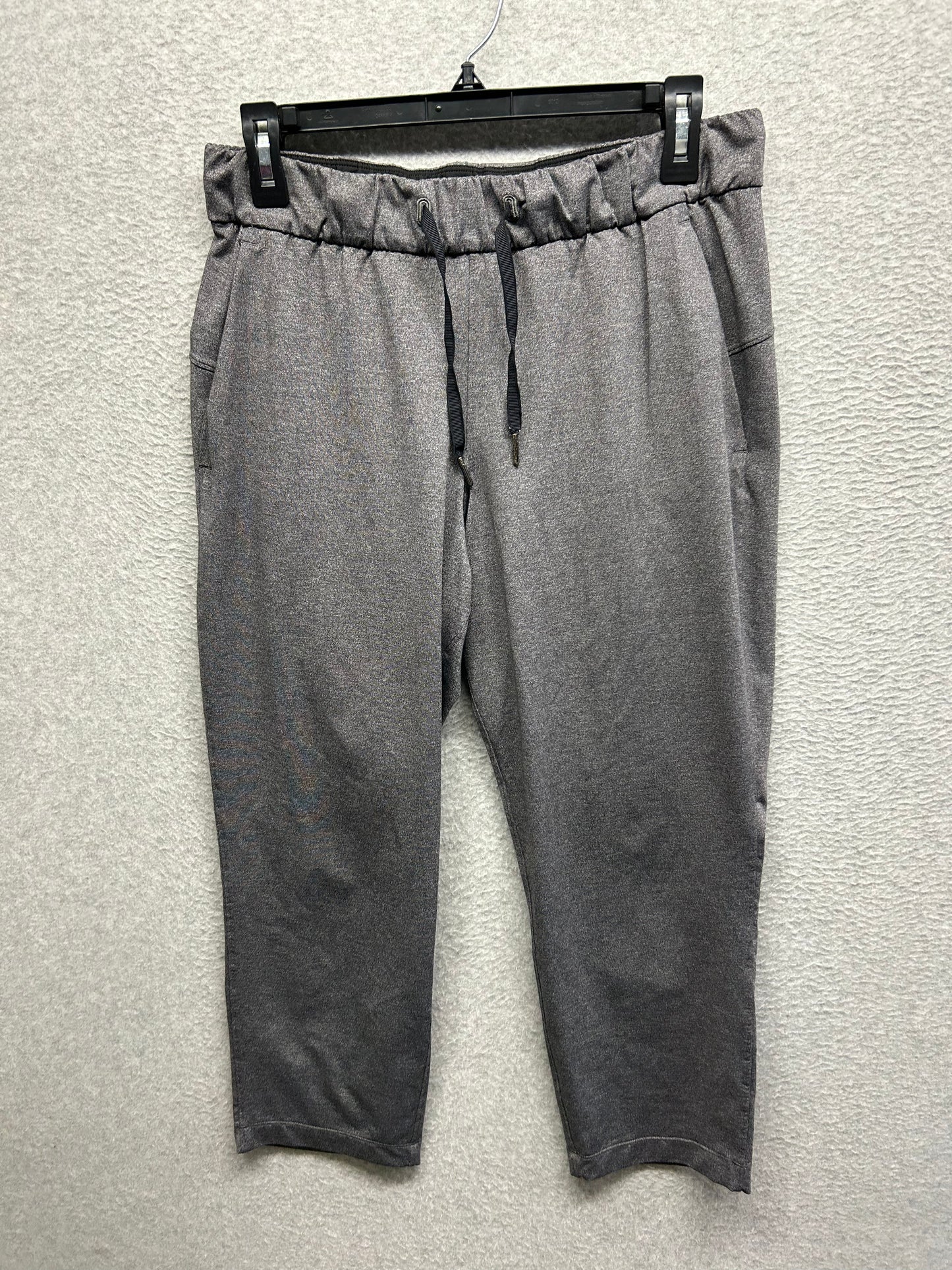 Lululemon On the Fly Crop 23" Size 6 Heathered Gray
