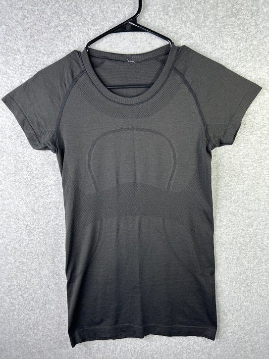 Lululemon Swiftly Tech Short Sleeve Crew Size 6 Black