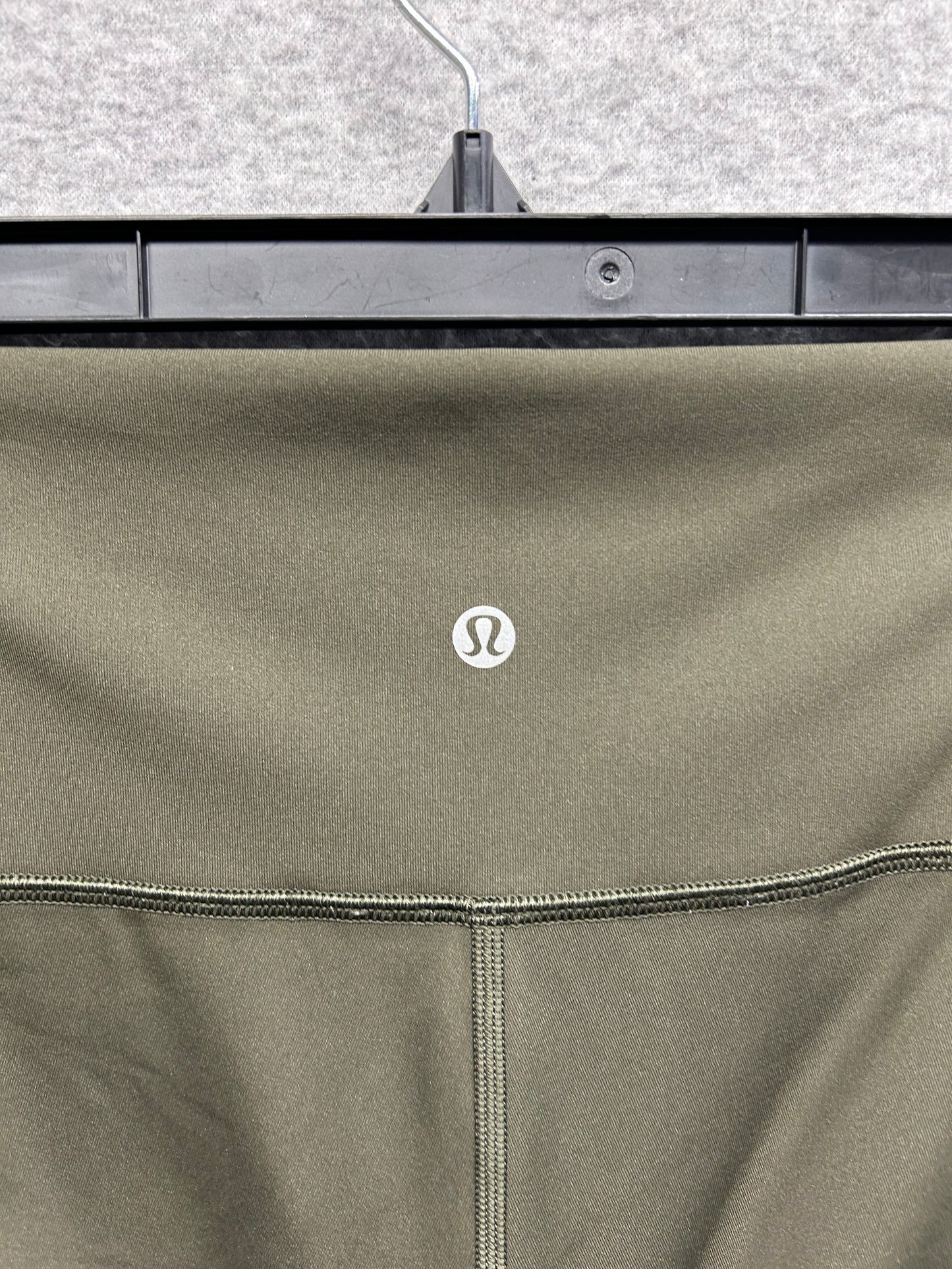 Lululemon Wunder Under Crop Hi-Rise  Luxtreme 21" Size 8 Dark Olive
